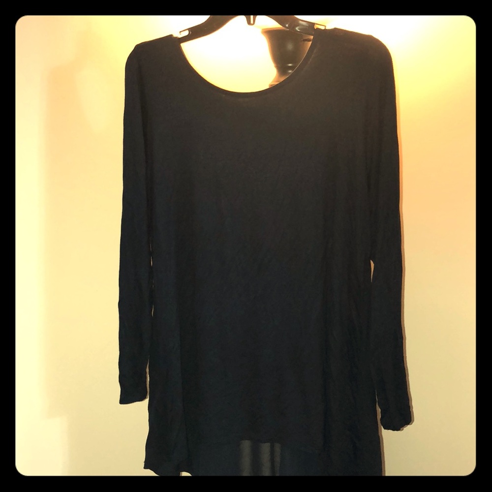 Navy blue Kim&cami tunic with chiffon back